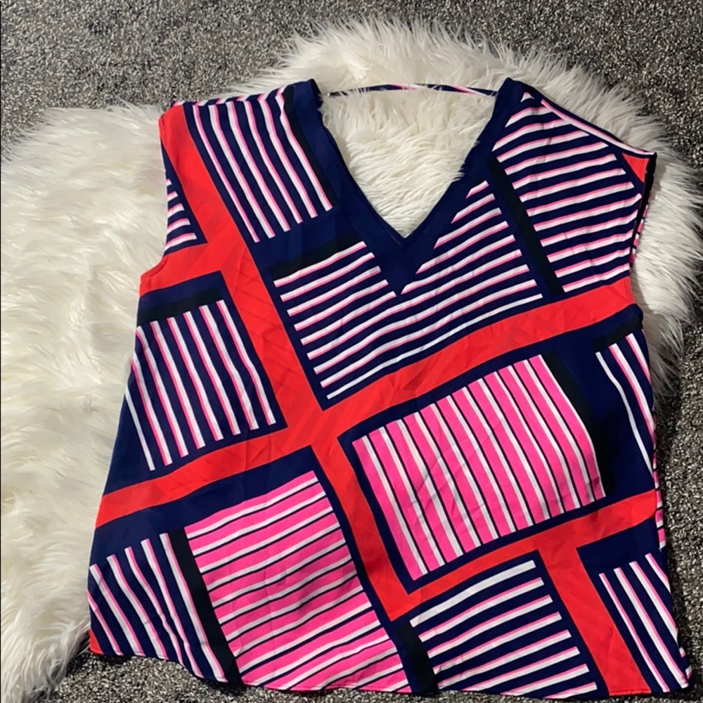 Express bold print top